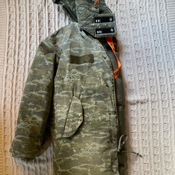 Mr & Mrs Italy Parka NWOT size M - Picture 9 of 11